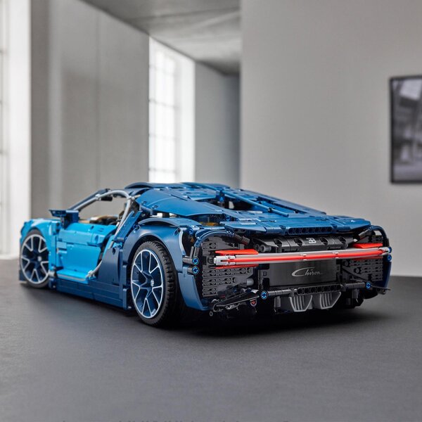42083 LEGO® Technic Bugatti Chiron internetu