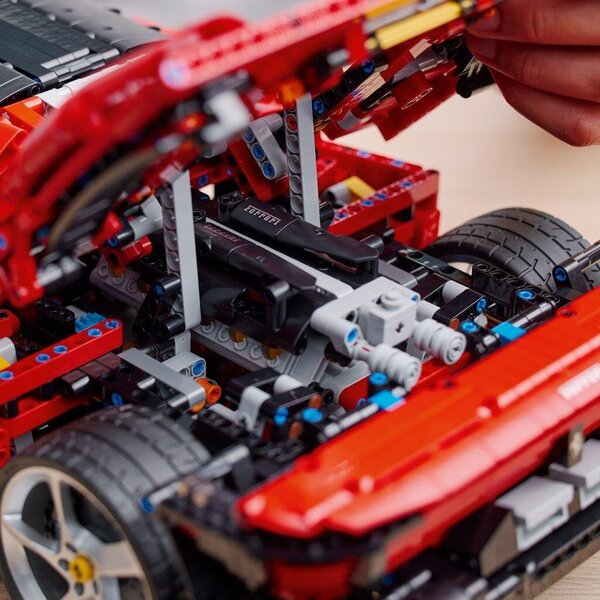 42143 LEGO® Technic Ferrari Daytona SP3